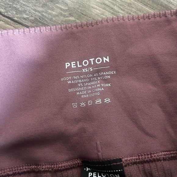 Peloton Seamless High Rise Leggings size XS/S - Picture 4 of 9